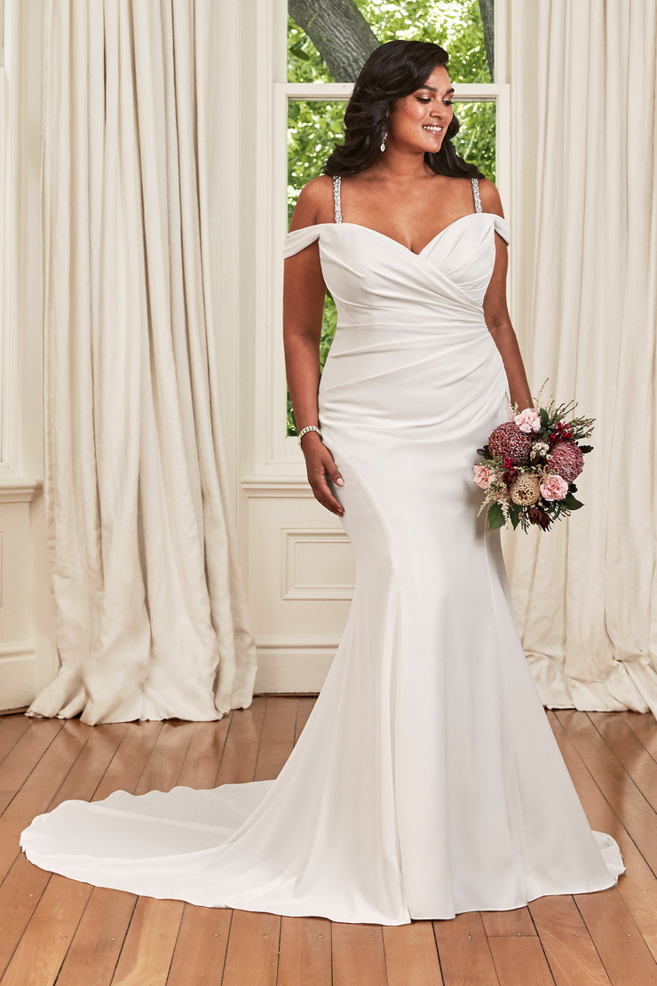 Simple and Stunning Ruched Wedding Dress Ines