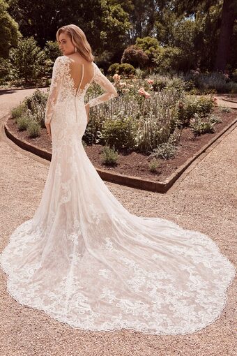 Lace Long Sleeve V-Neck Wedding Dress Julianna
