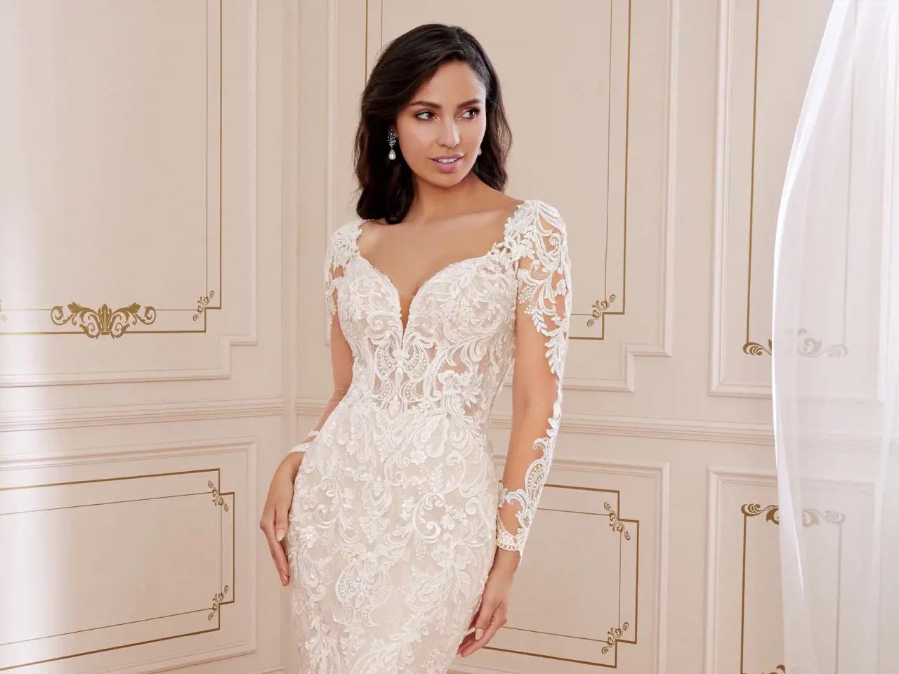 Breathtaking Wedding Dresses with Sleeves